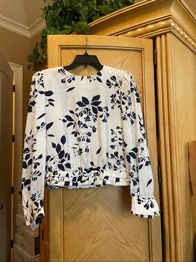 Vintage Richard Warren blue and white blouse size 14